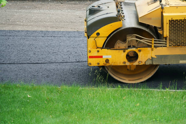 Best Permeable Paver Driveway  in Cortland, OH